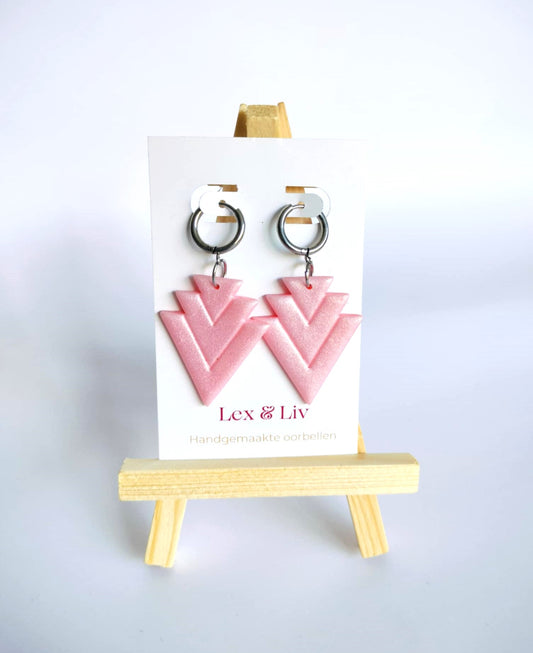 Lichtroze driehoek met shimmer